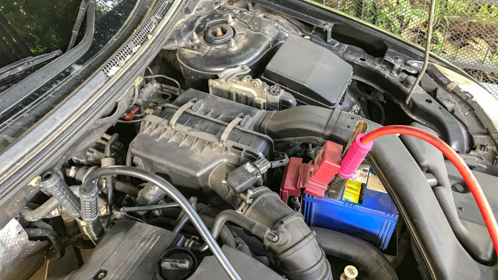 Aki Mobil Cepat Tekor