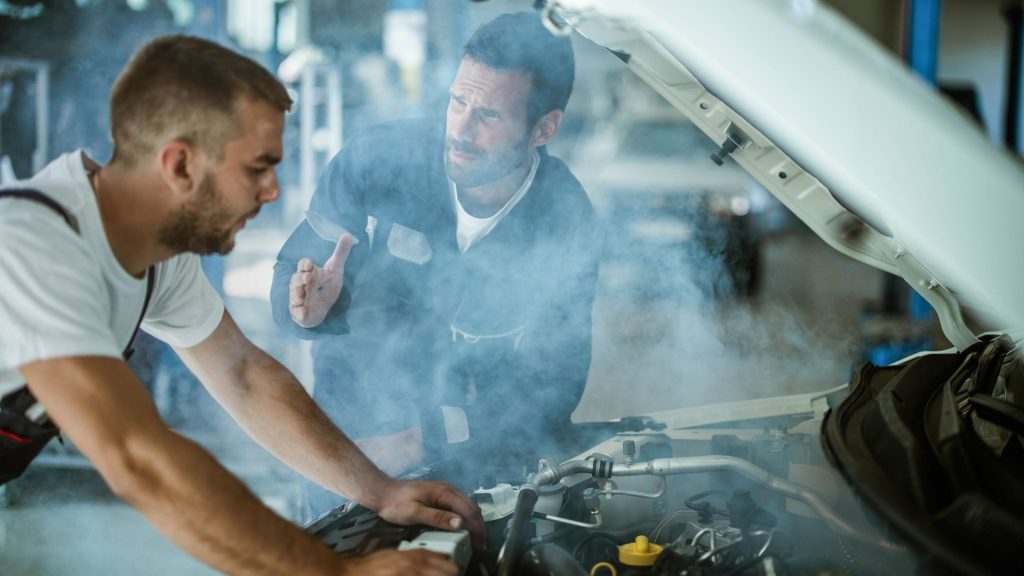 Cara Mengatasi Mobil Overheat