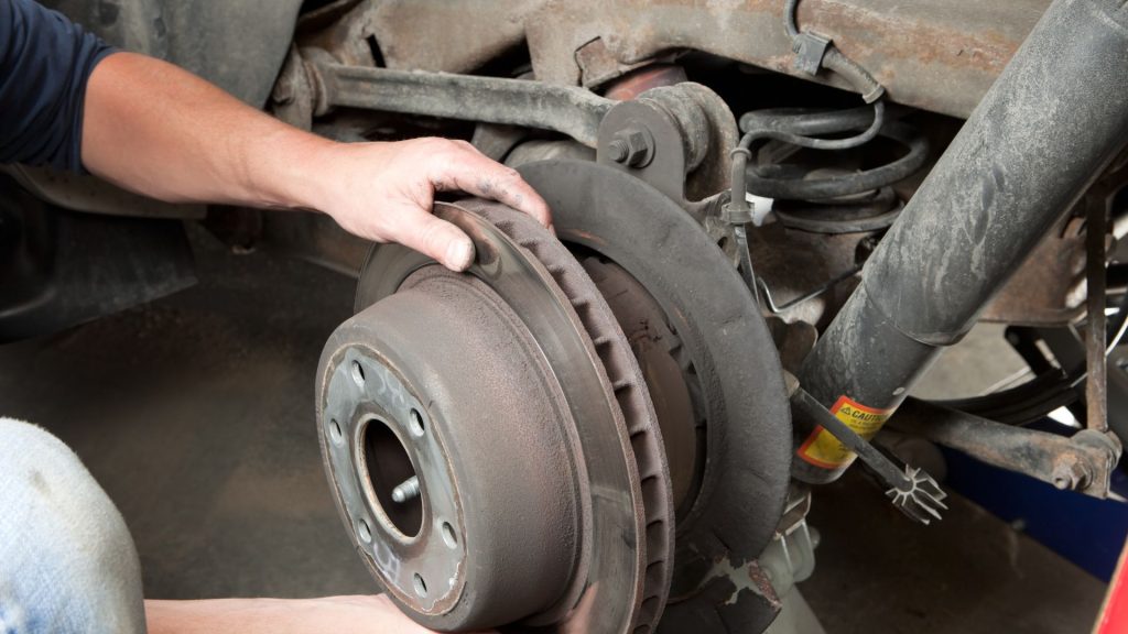 rem tromol mobil bunyi