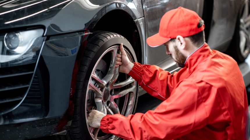 Cara Mengganti Ban Mobil