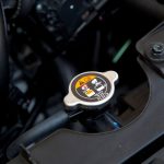 tutup radiator mobil