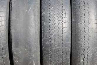 ban mobil habis sebelah