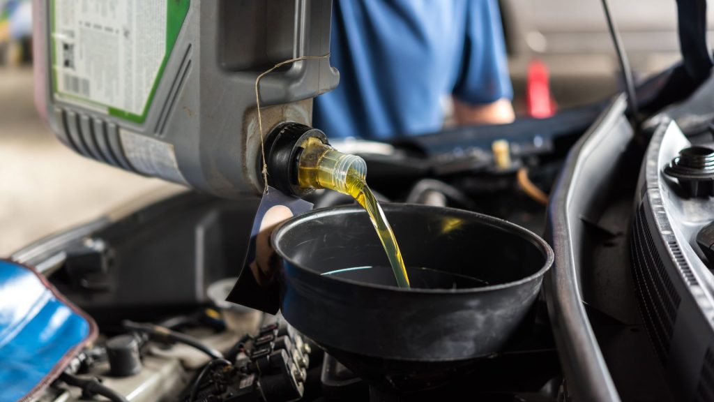 kekentalan oli mobil