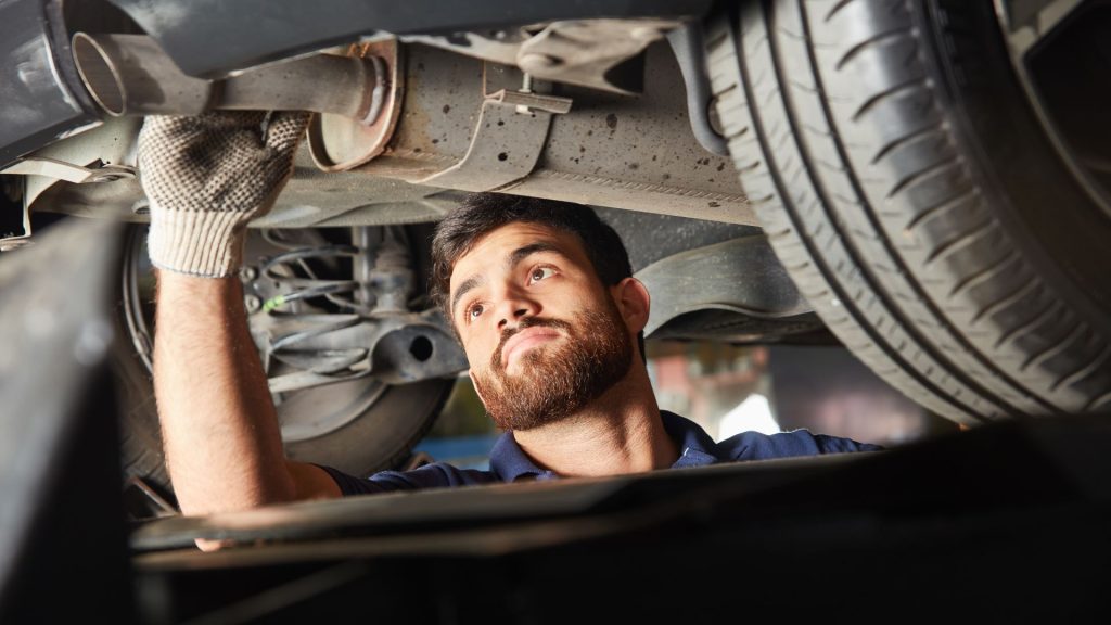 knalpot mobil nembak